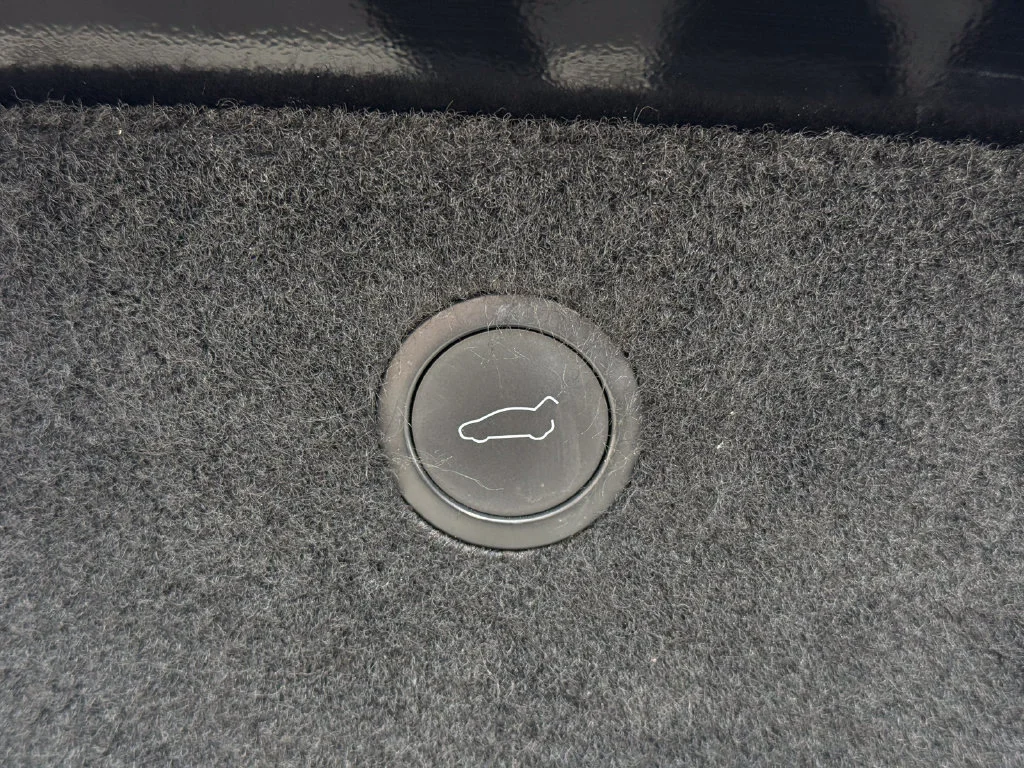 Used 2024  Tesla NA image 14