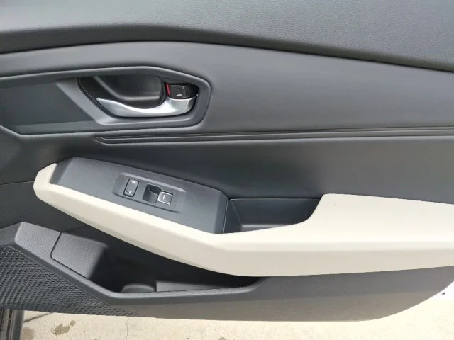 New 2026 Platinum White Pearl Honda SE image 30