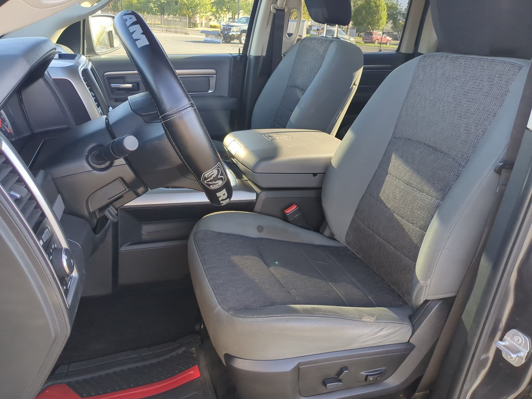 Used 2017 Granite Crystal Metallic Clearcoat Ram SLT image 15