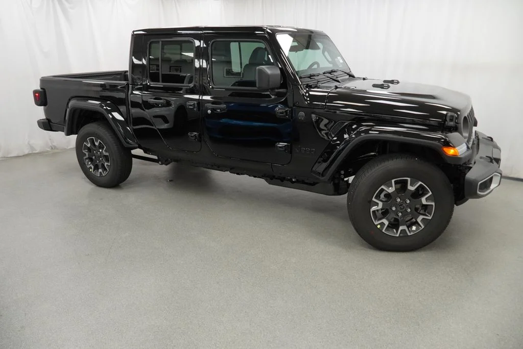 New 2026 Black Clear-Coat Exterior Paint Jeep Sahara image 9