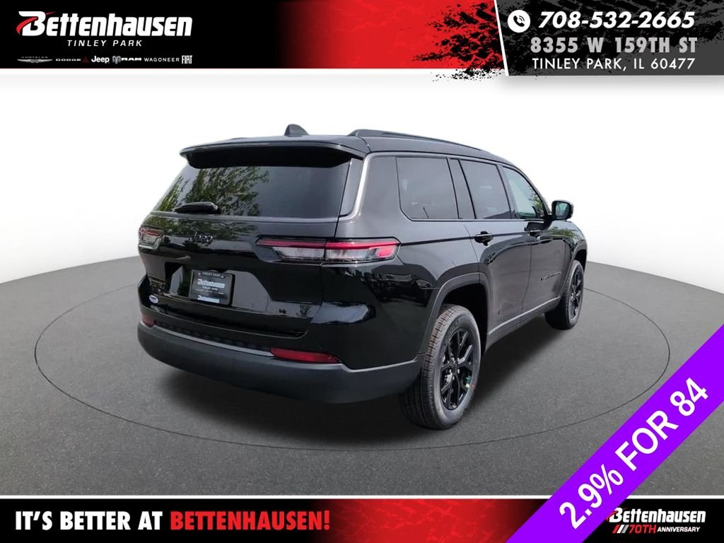 New 2026 Diamond Black Crystal Pearl-Coat Exterior Paint Jeep Laredo image 7