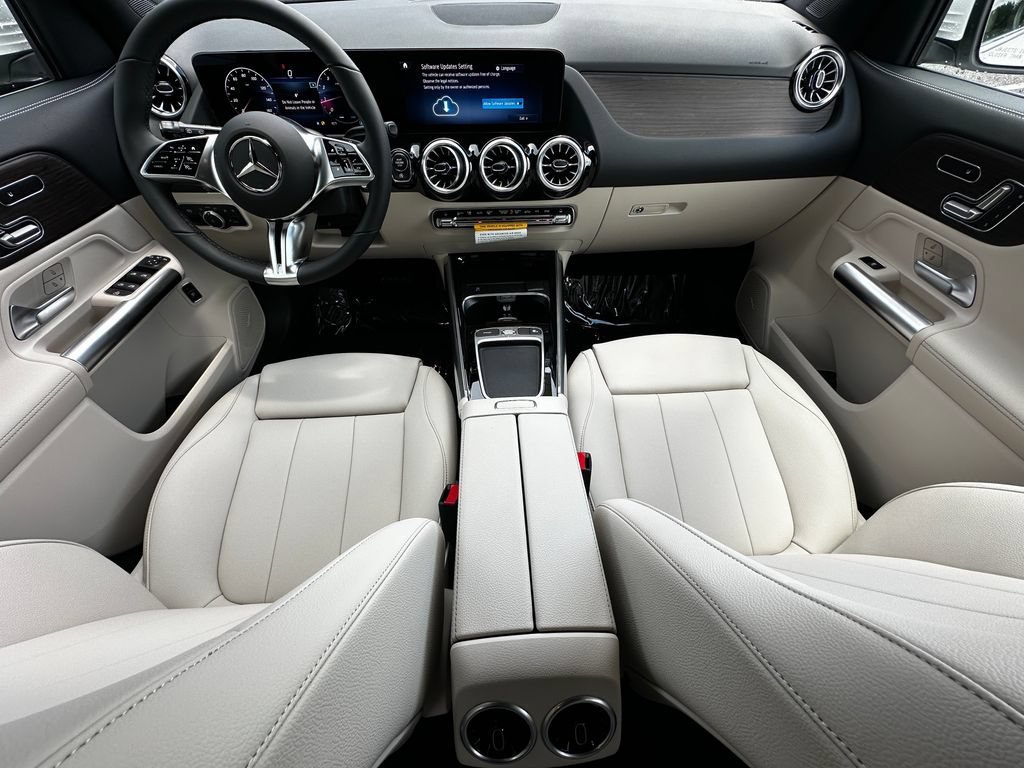New 2026 Polar White Mercedes-Benz GLA 250 image 27