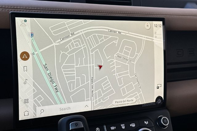 New 2026 Woolstone Green Land Rover X-Dynamic SE image 17