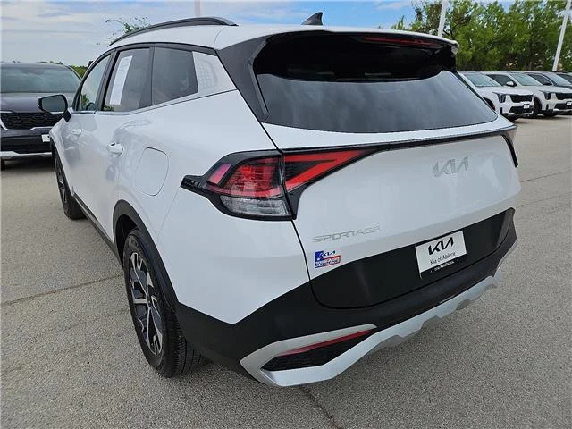 Used 2025 Glacial White Pearl KIA EX Front-Wheel Drive image 2