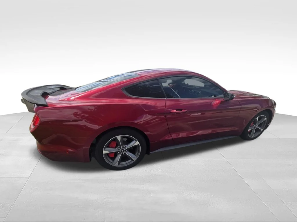 Used 2016 Red Ford V6 image 6