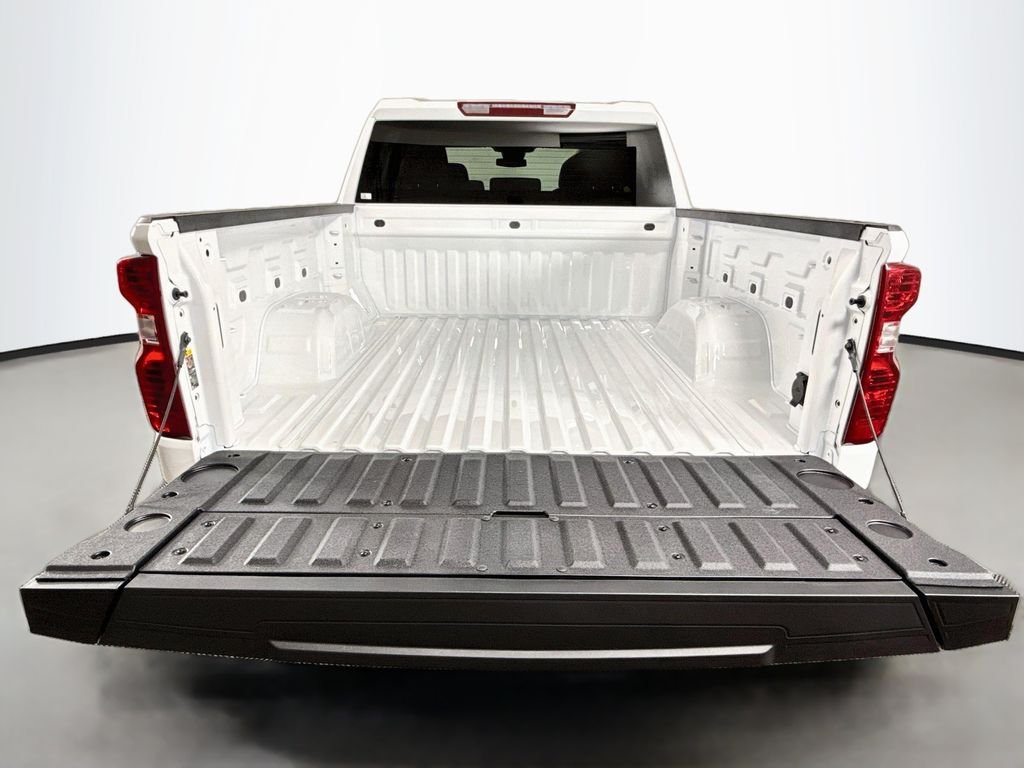 New 2026 Summit White Chevrolet Custom image 24