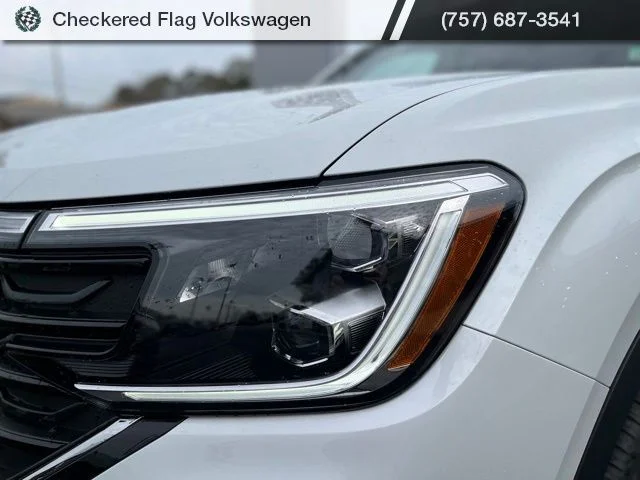 New 2026 White Volkswagen 2.0T SE w/Technology image 12