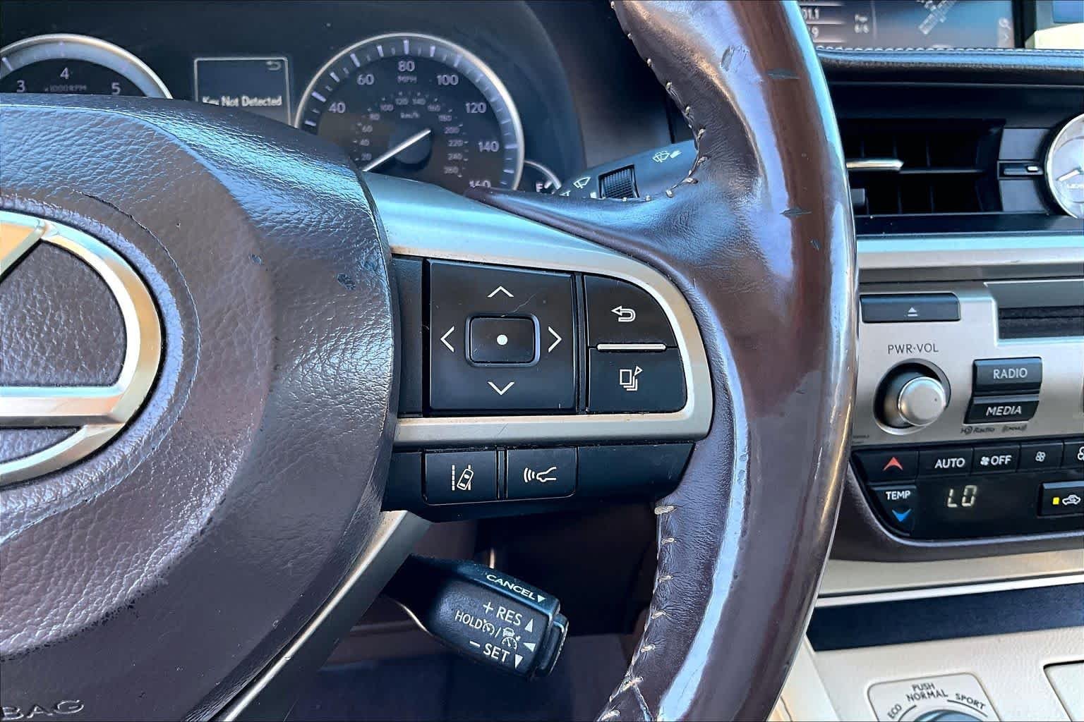 Used 2018 Nightfall Mica Lexus  image 22