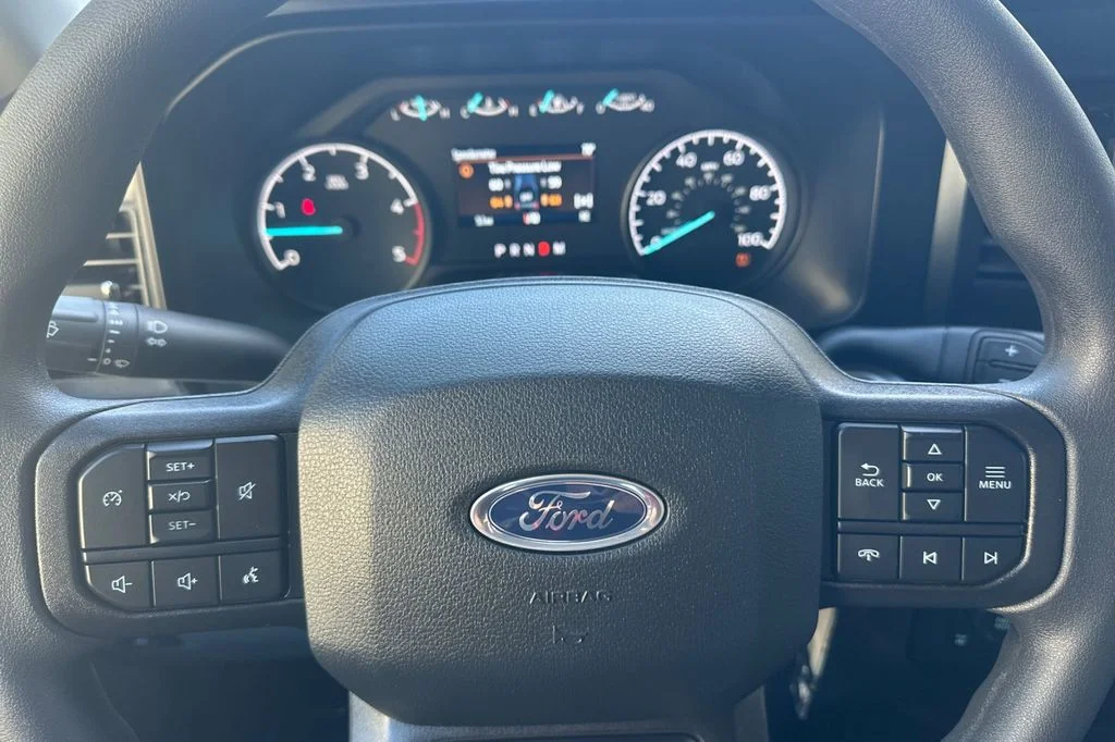 New 2026 Oxford White Ford F-350® XL image 21