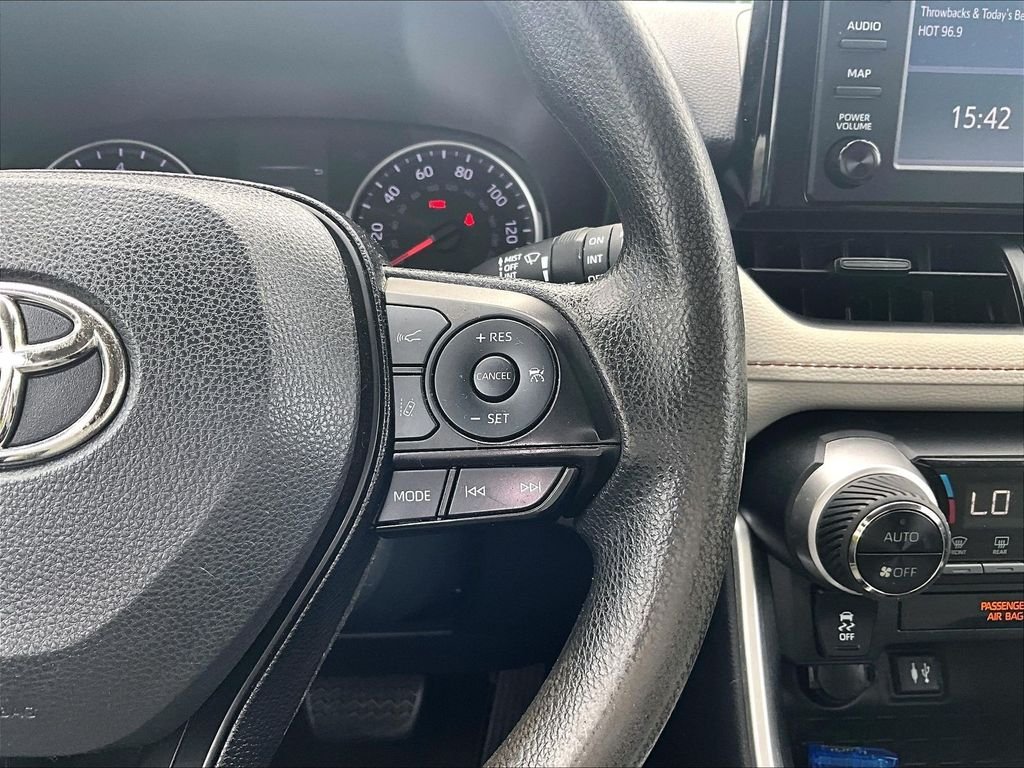 Used 2019 Black Toyota XLE image 22