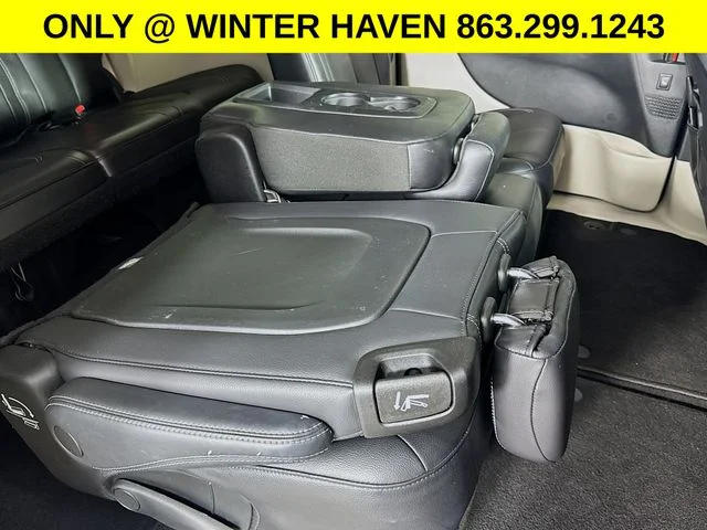 Used 2022 Blue Chrysler Touring L image 27