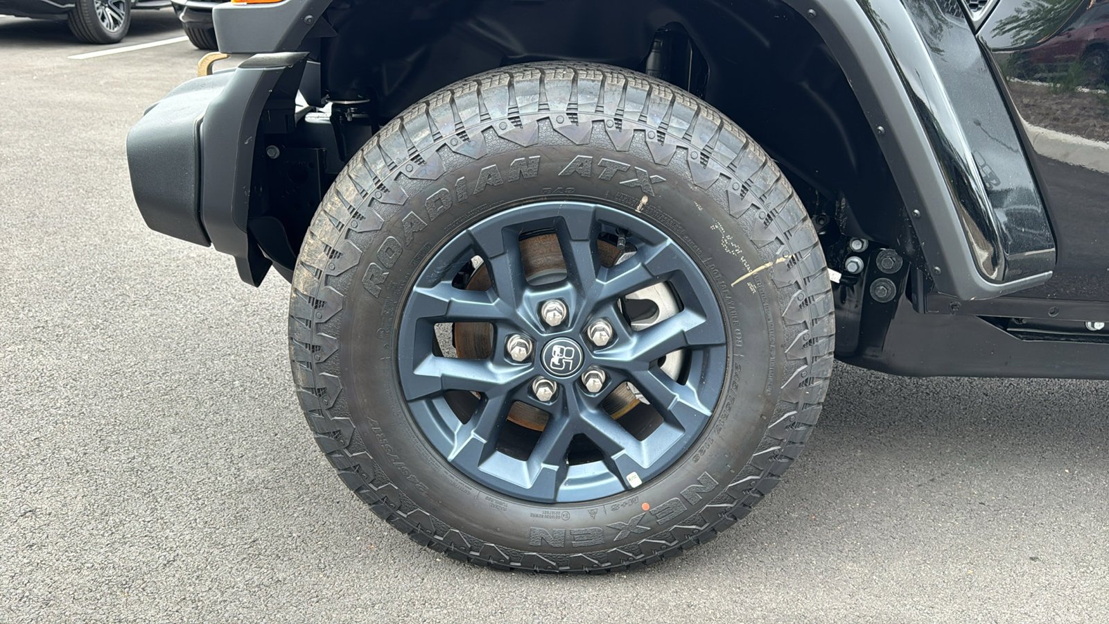 New 2026 Black Clear-Coat Exterior Paint Jeep 85th Anniversary image 9