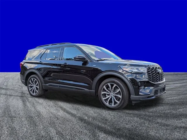 New 2026 Agate Black Metallic Ford ST-Line image 2