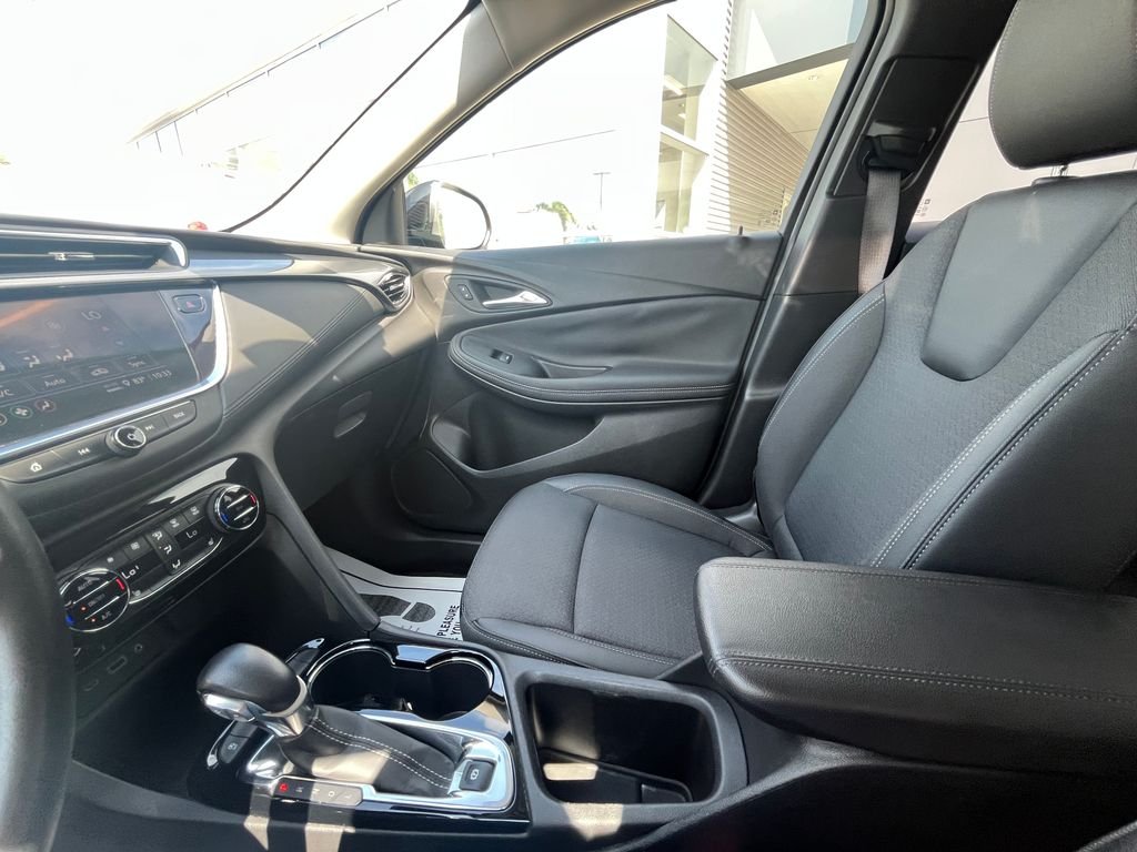 Used 2023 Ebony Twilight Metallic Buick Select image 16