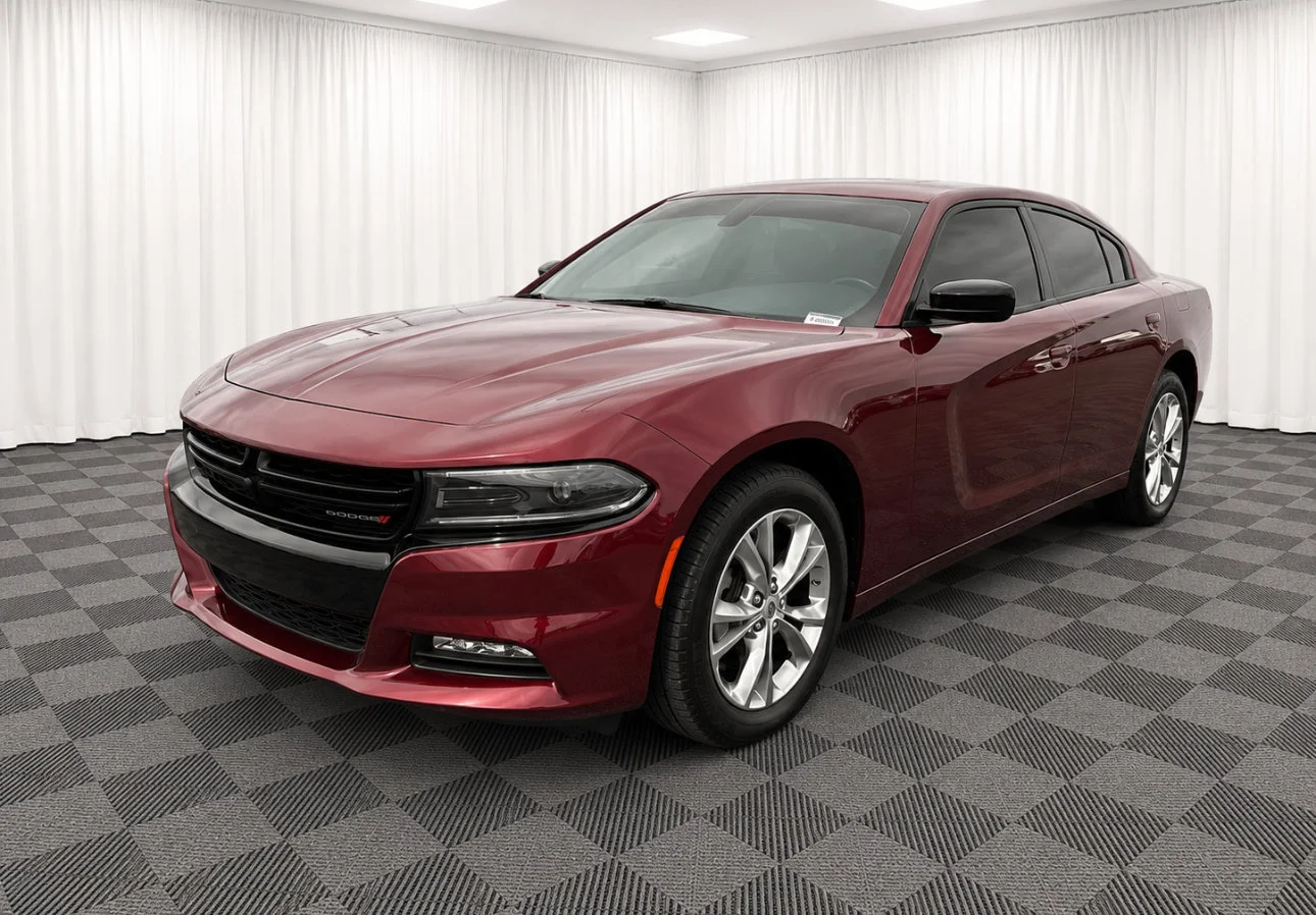 Used 2023 Octane Red Pearlcoat Dodge SXT image 8