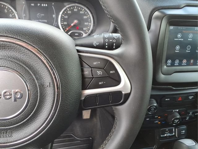 Used 2019 Teal Jeep Latitude image 19