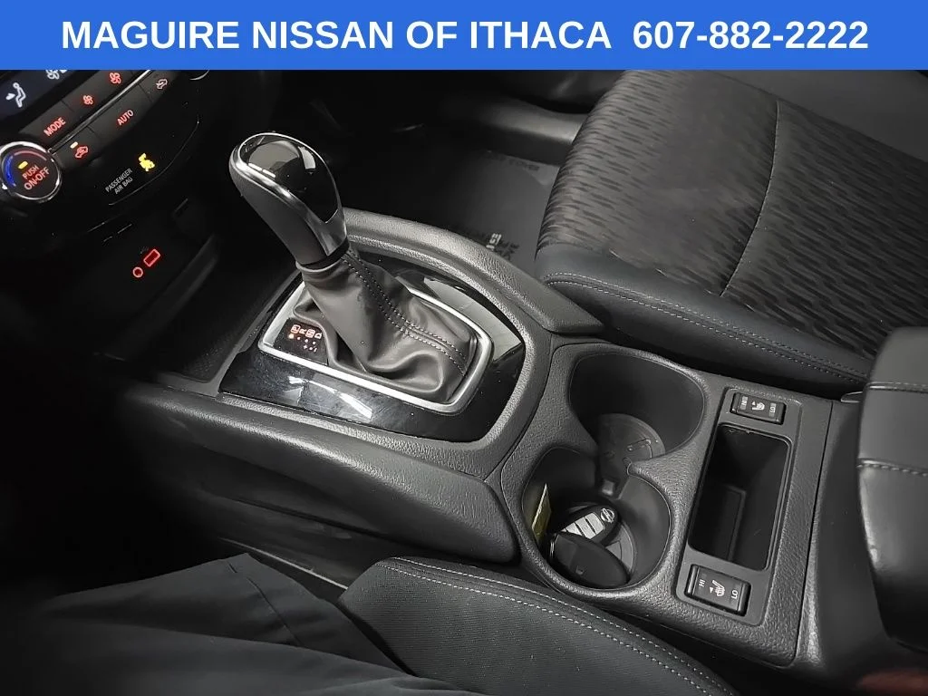 Used 2018 Silver Nissan SV image 26