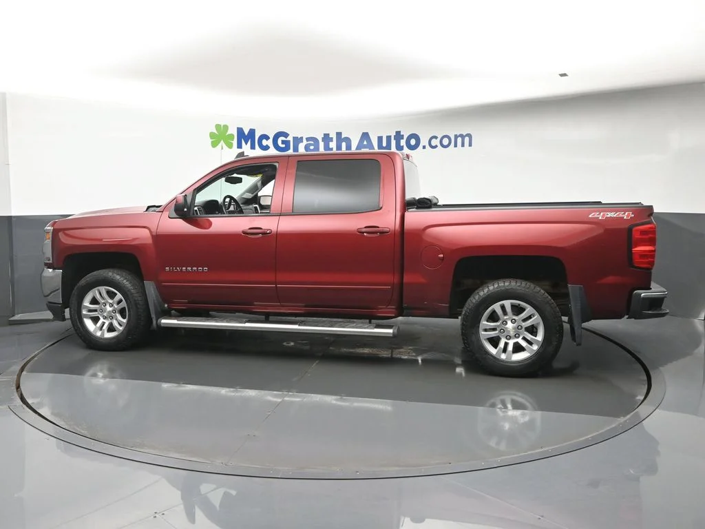 Used 2016 Red Chevrolet LT image 23