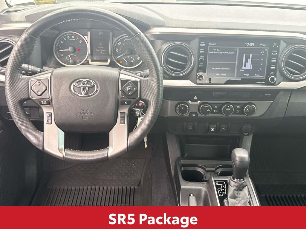 Used 2021 White Toyota SR5 image 13