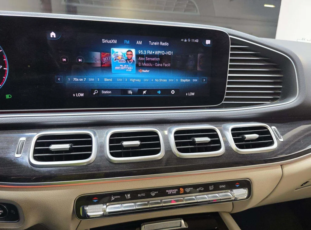 Used 2020 White Mercedes-Benz GLE 350 image 8