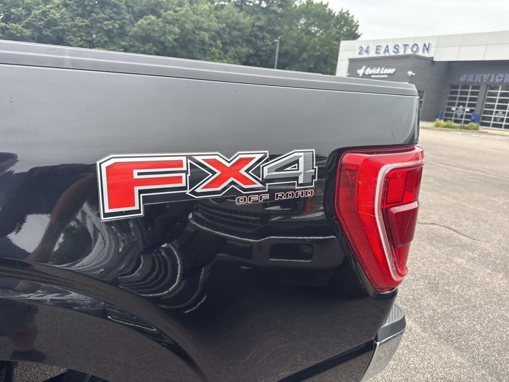 Used 2022 Black Ford XLT image 12