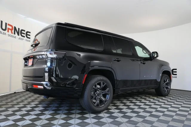 New 2026 High Gloss Black Exterior Paint Jeep Limited Altitude image 36