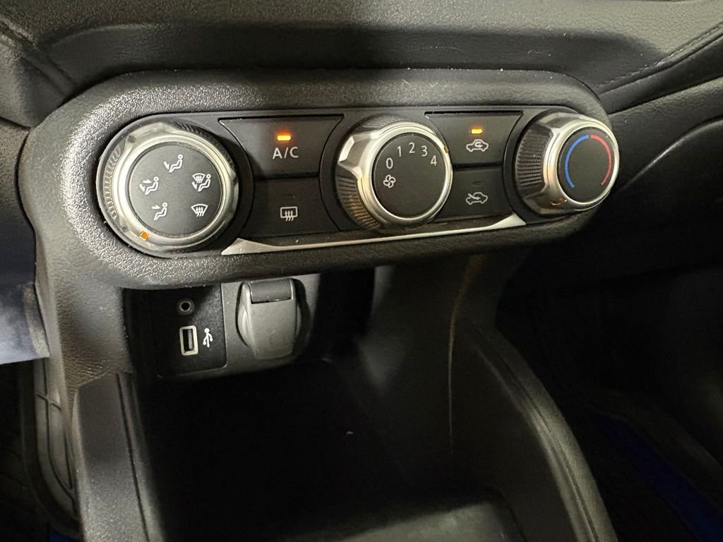 Used 2022 Blue Nissan 1.6 S image 29