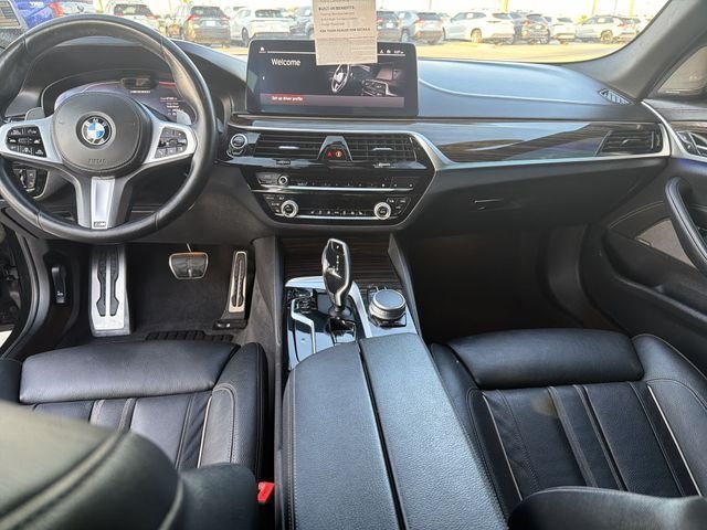 2021 BMW 5 Series M550i - Photo 14
