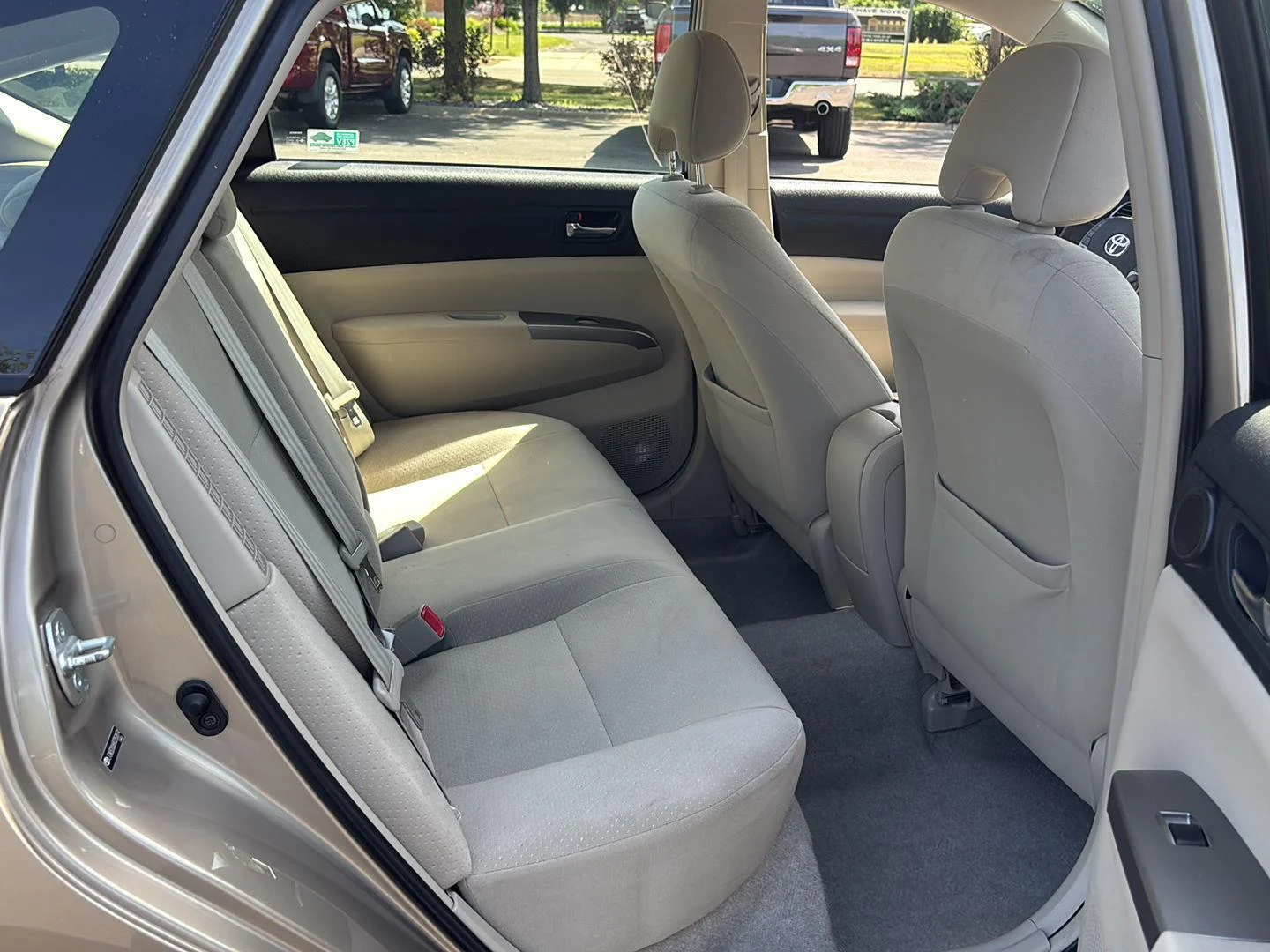 Used 2008 Driftwood Pearl Toyota Base image 16