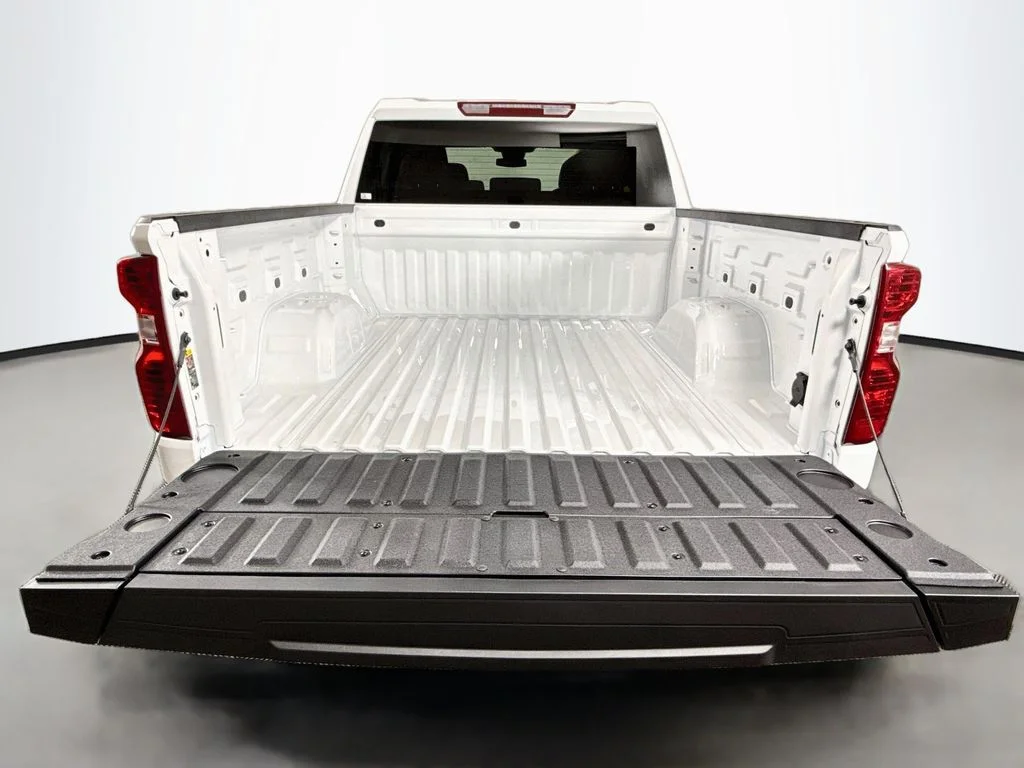 New 2026 White Chevrolet Custom image 24
