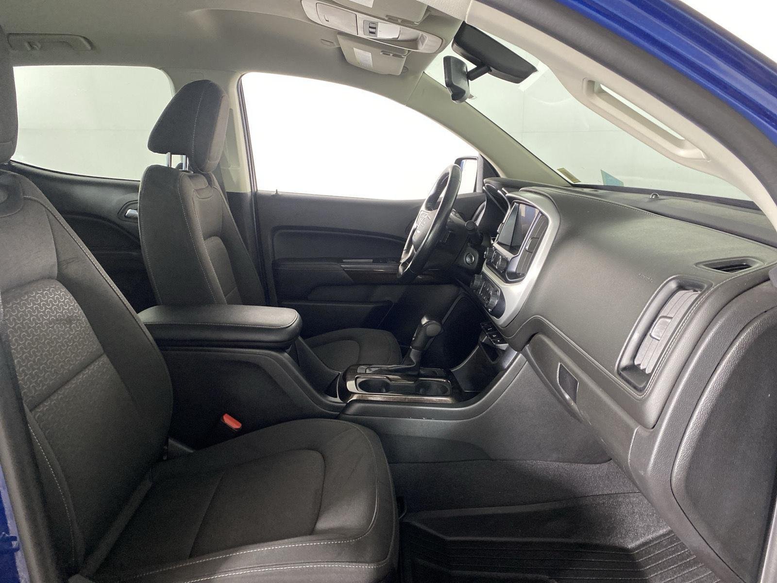 Used 2020 Blue Emerald Metallic GMC 4WD SLE image 35