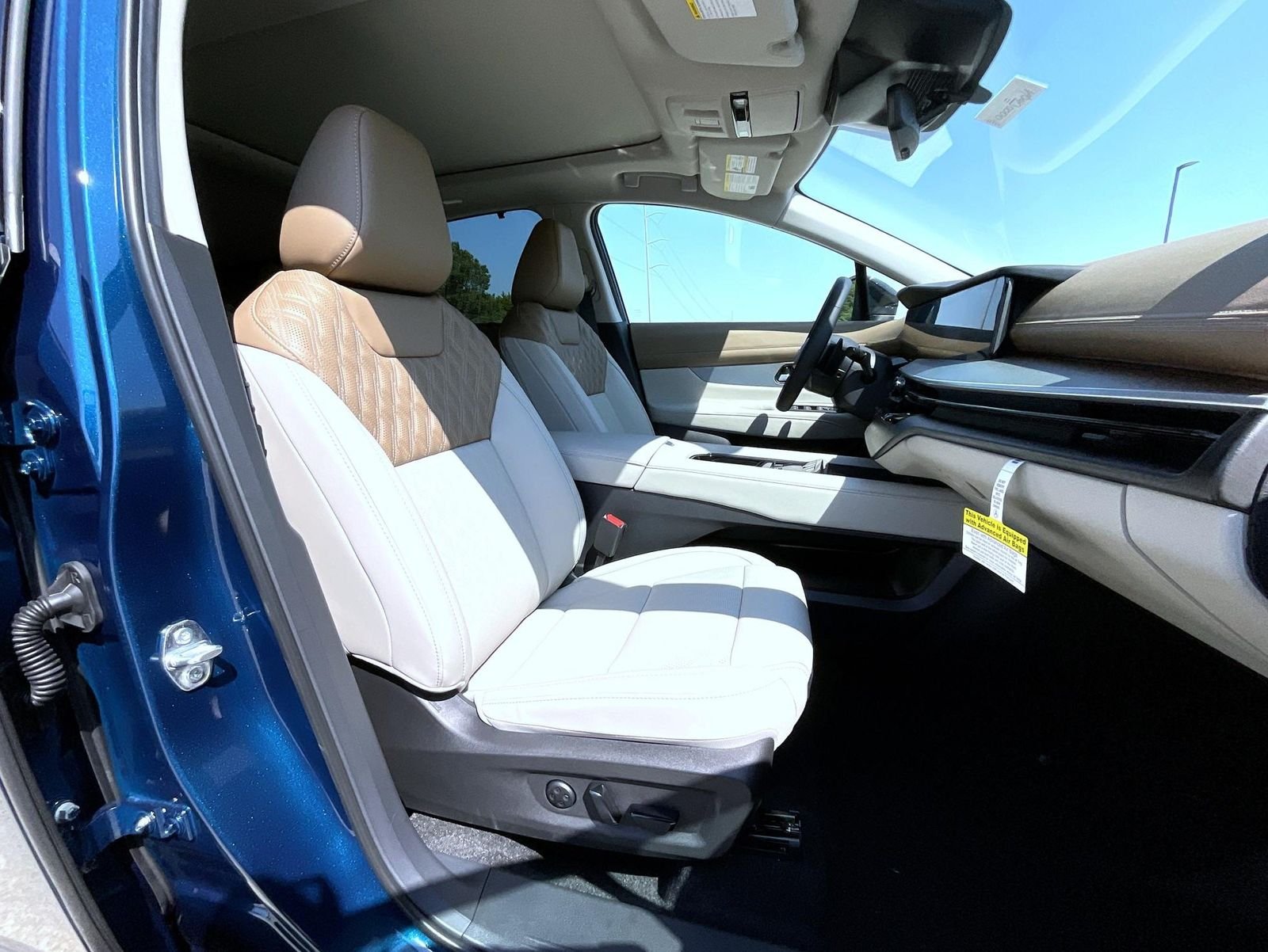 New 2027 Aurora Blue Pearl Metallic Nissan Platinum image 16