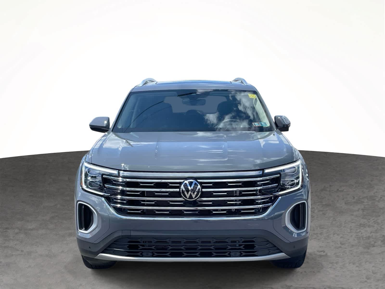 New 2026 Pure Gray Volkswagen 2.0T SEL image 12