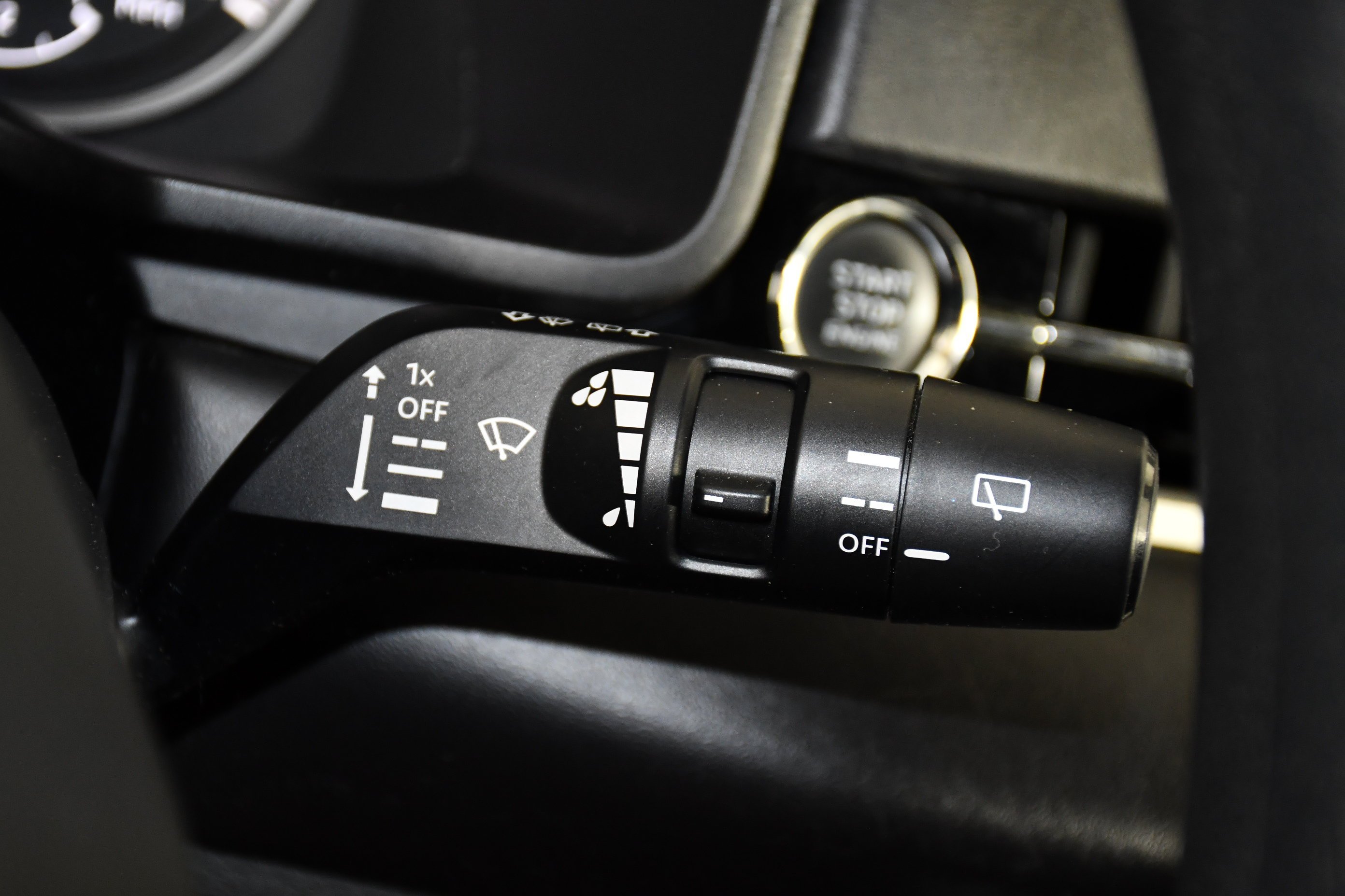 2023 Mitsubishi Outlander ES - Photo 23