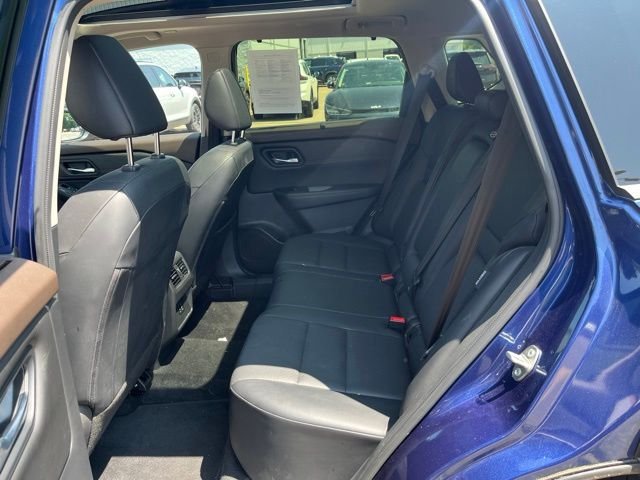 Used 2023 Blue Nissan SV image 14