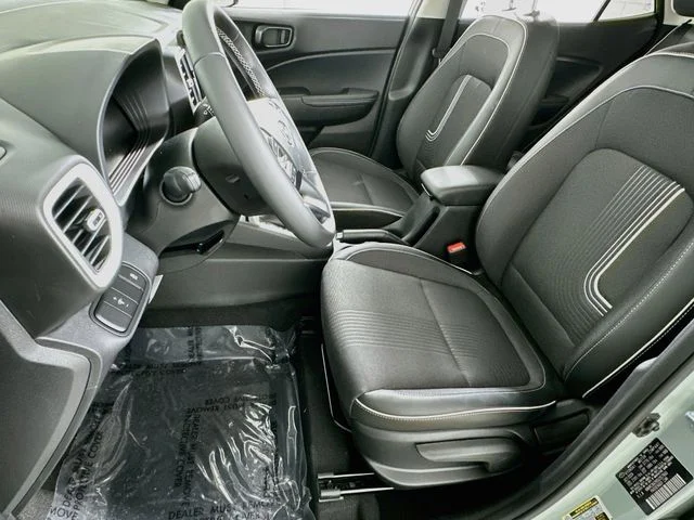 Certified Used 2025 Green Hyundai Limited image 9