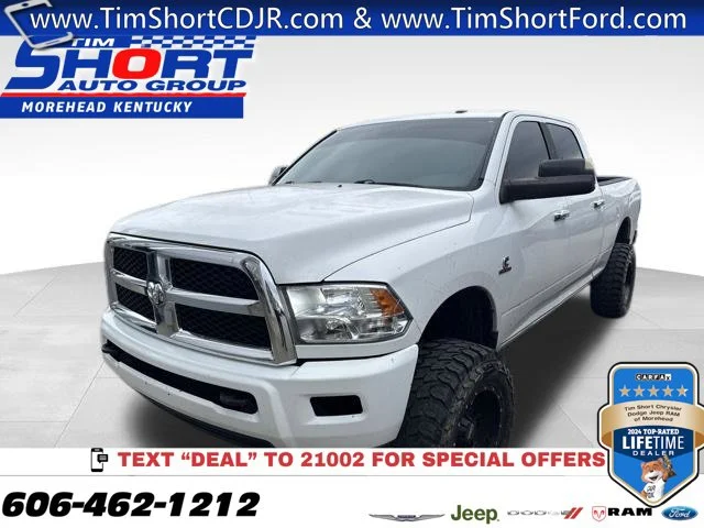 Used 2017 White Ram SLT image 1