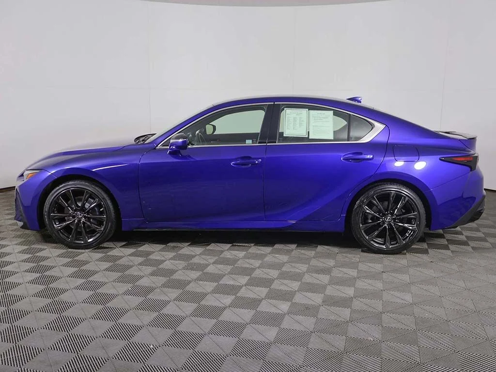 2021 Lexus IS 350 F SPORT - Photo 17