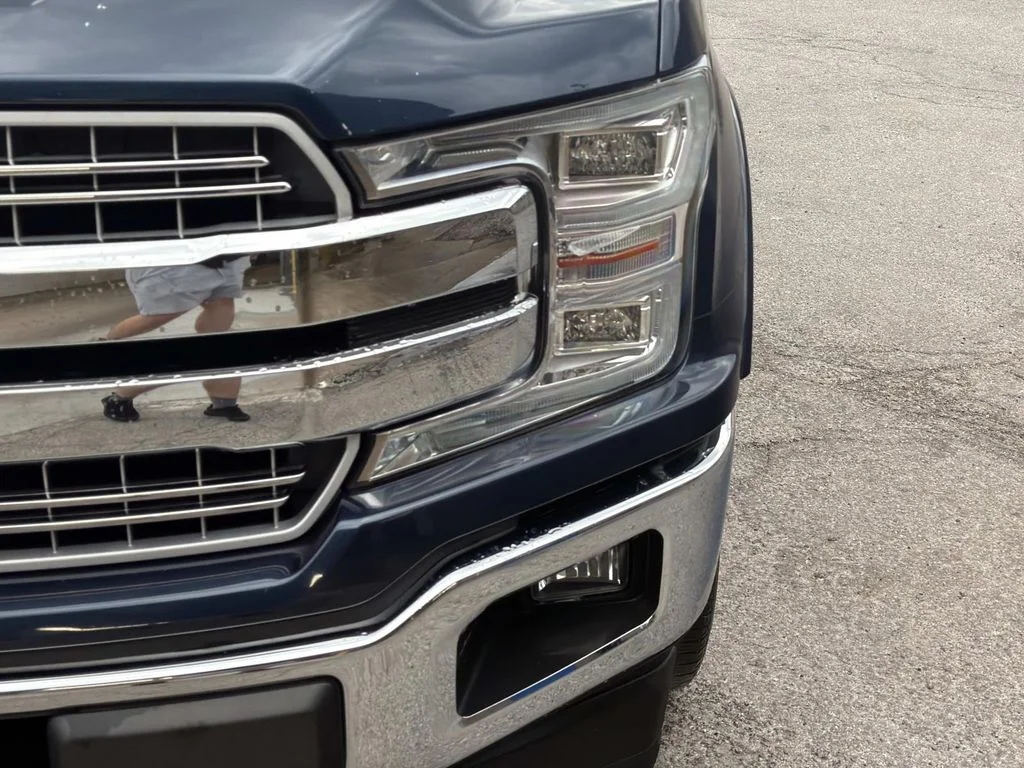 Used 2018 Blue Jeans Metallic Ford Lariat image 11