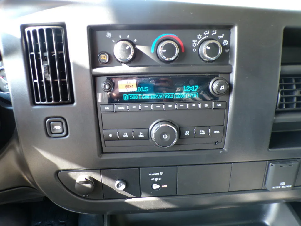 2026 Chevrolet Express Cargo Work Van - Photo 26