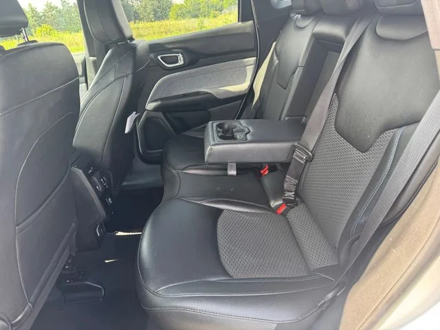 Certified Used 2024 White Jeep Latitude image 19