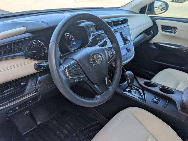 Used 2017  Toyota XLE image 9
