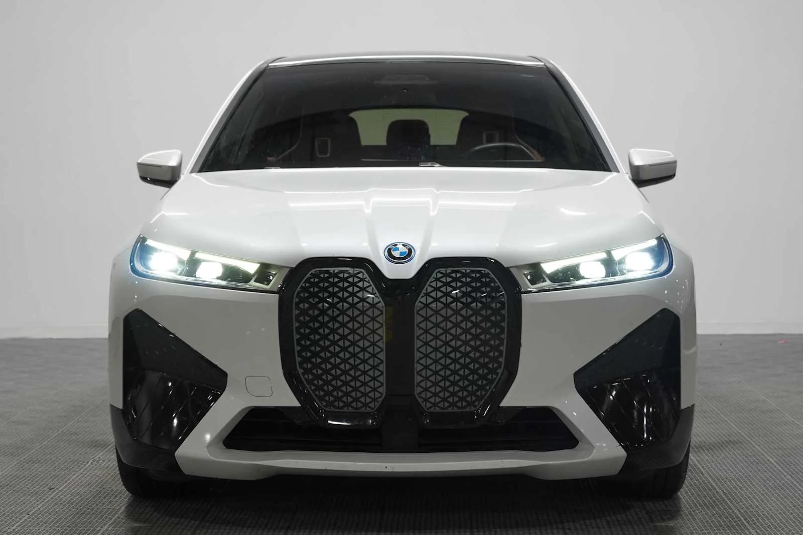 Certified 2024 BMW iX Base with VIN WB533CF05RCP12136 for sale in Grapevine, TX
