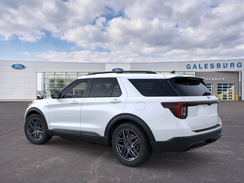 New 2026 Star White Metallic Tri-Coat Ford ST-Line image 27