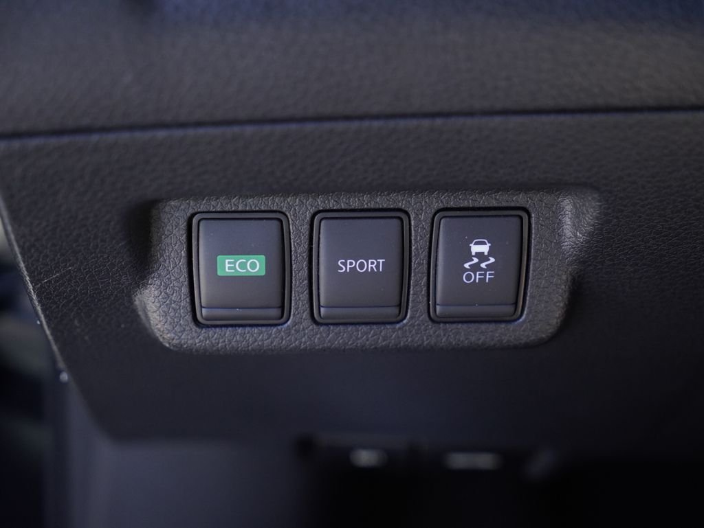 Used 2017 Black Nissan SR image 10