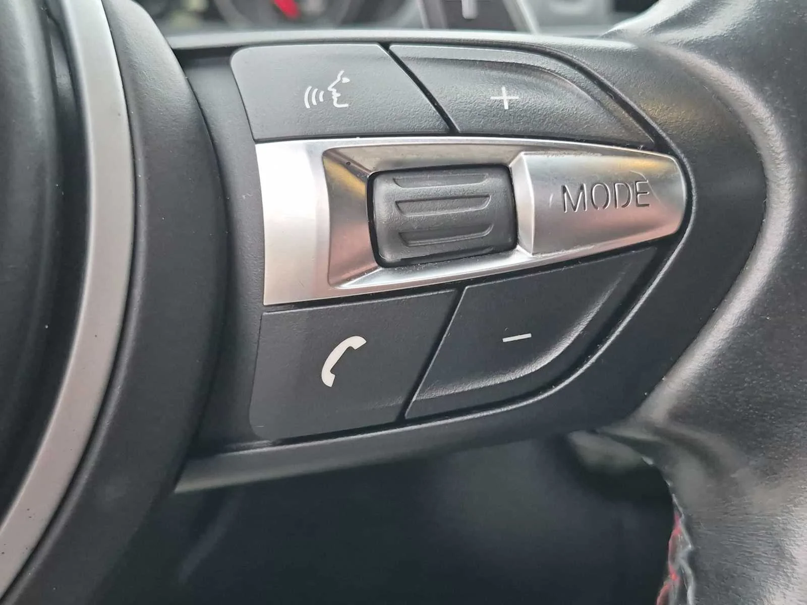 Used 2018 Alpine White BMW  image 22