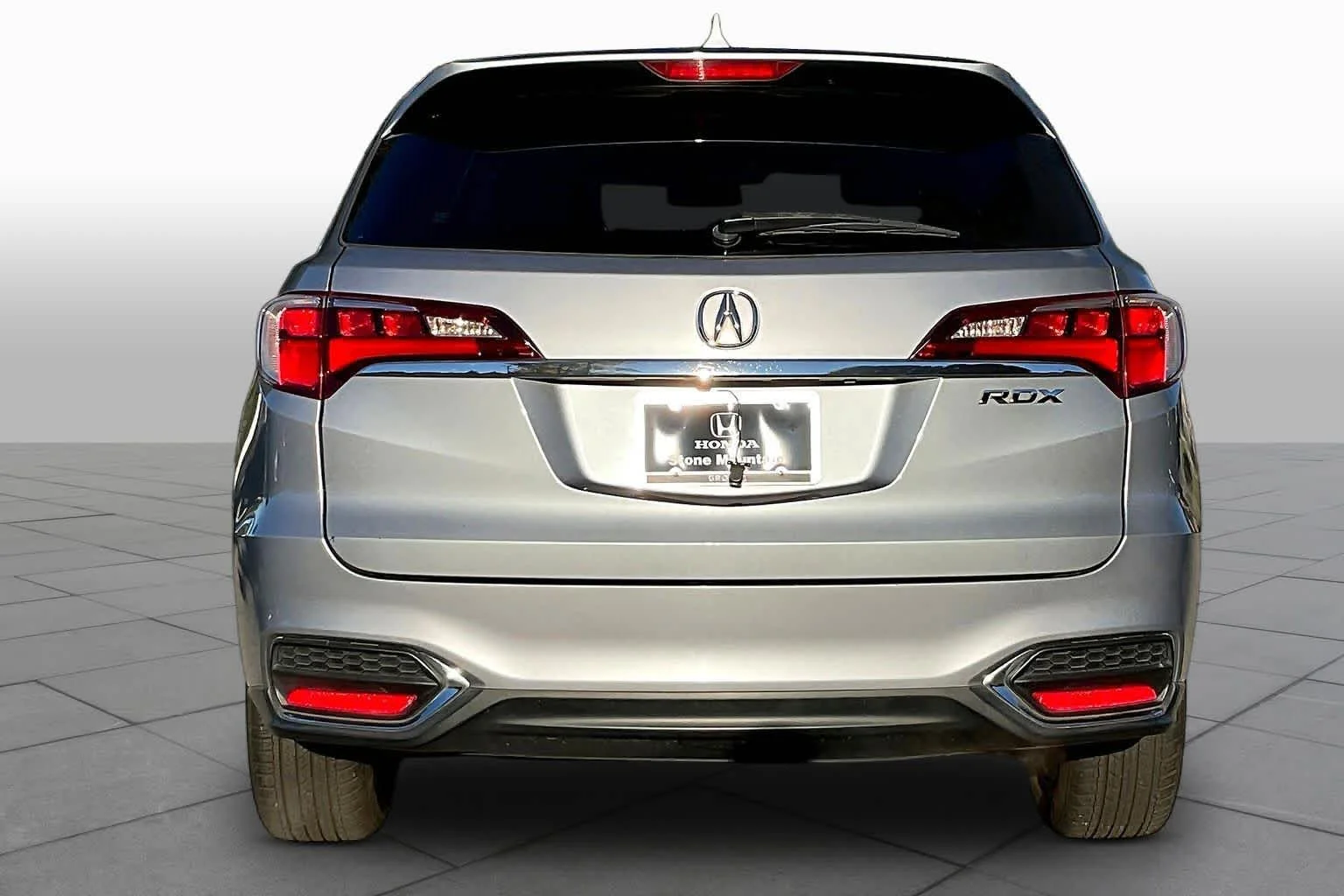 Used 2016 Slate Silver Metallic Acura Tech Pkg image 4