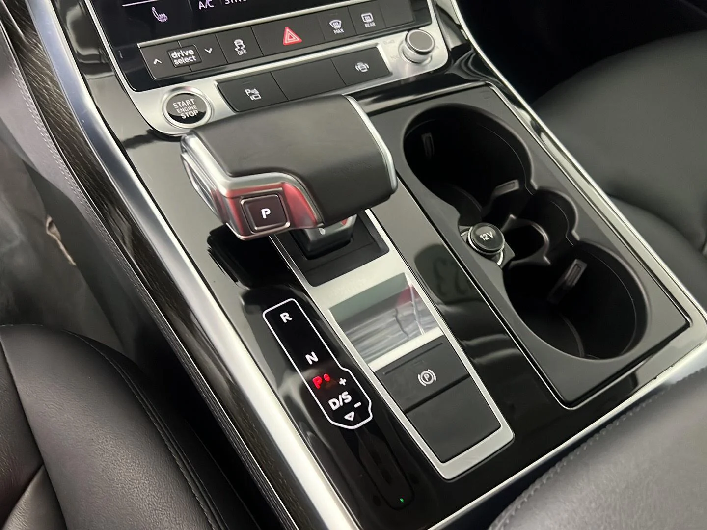 Used 2023 Navarra Blue Metallic Audi Premium Plus image 21