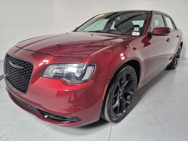2021 Chrysler 300 S's photo