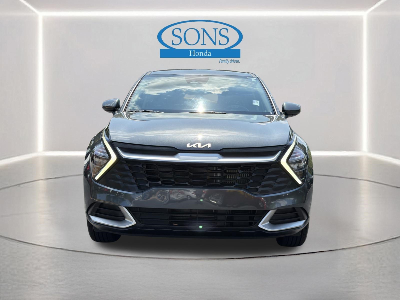 Used 2023 Gravity Gray Kia LX image 26